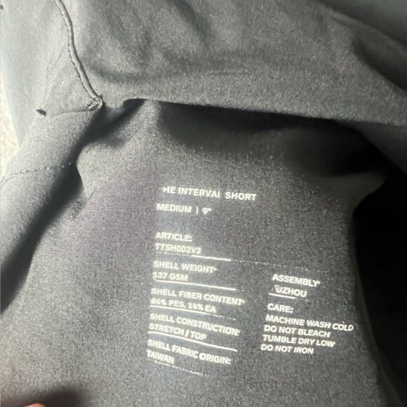 Ten Thousand Interval Short Mens Size Medium 9" Black Lined athletic shorts - Picture 4 of 6